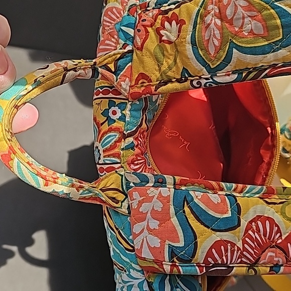 Vera Bradley Retired Provencal Yellow Floral Pattern Backpack VGUC - Picture 6 of 16